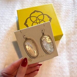 Kendra Scott Gold and Cream Iridescent Drop Earrings